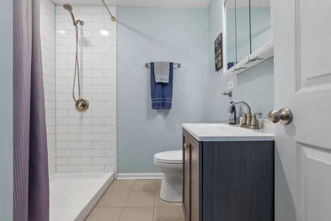1001 63RD Place La Grange Highlands IL 60525