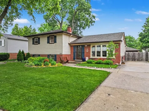 1331 North Indigo Drive Mount Prospect IL 60056