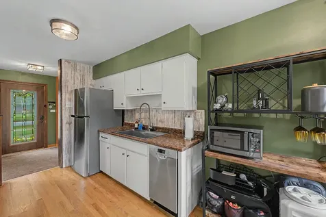 1331 North Indigo Drive Mount Prospect IL 60056
