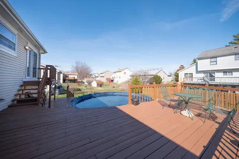 829 Prairie Avenue Bartlett IL 60103