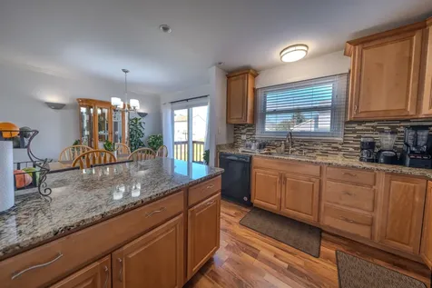 829 Prairie Avenue Bartlett IL 60103