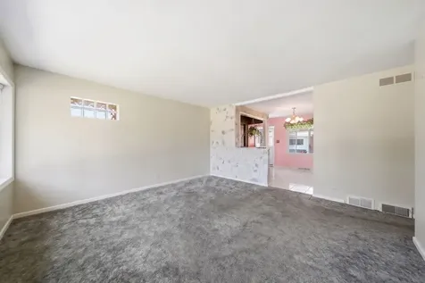 498 Gilbert Drive Wood Dale IL 60191
