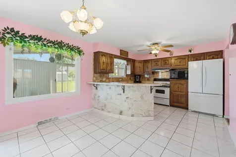 498 Gilbert Drive Wood Dale IL 60191