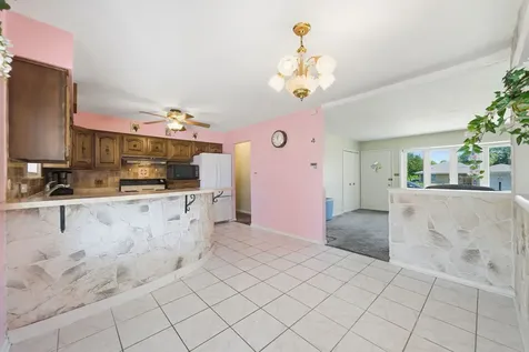 498 Gilbert Drive Wood Dale IL 60191