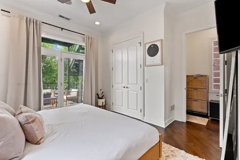 1131 West Addison Street Chicago IL 60613