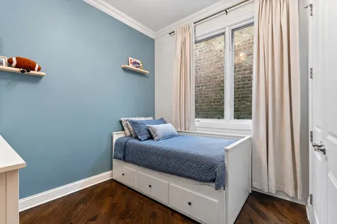 1131 West Addison Street Chicago IL 60613