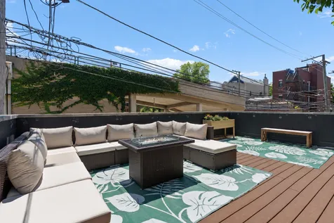 1131 West Addison Street Chicago IL 60613