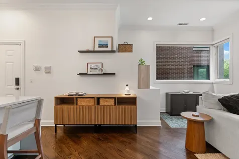 1131 West Addison Street Chicago IL 60613