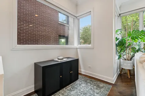 1131 West Addison Street Chicago IL 60613