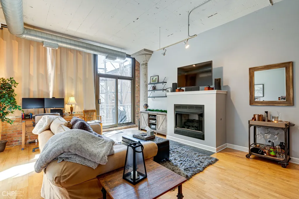 15 South Throop Street Chicago IL 60607
