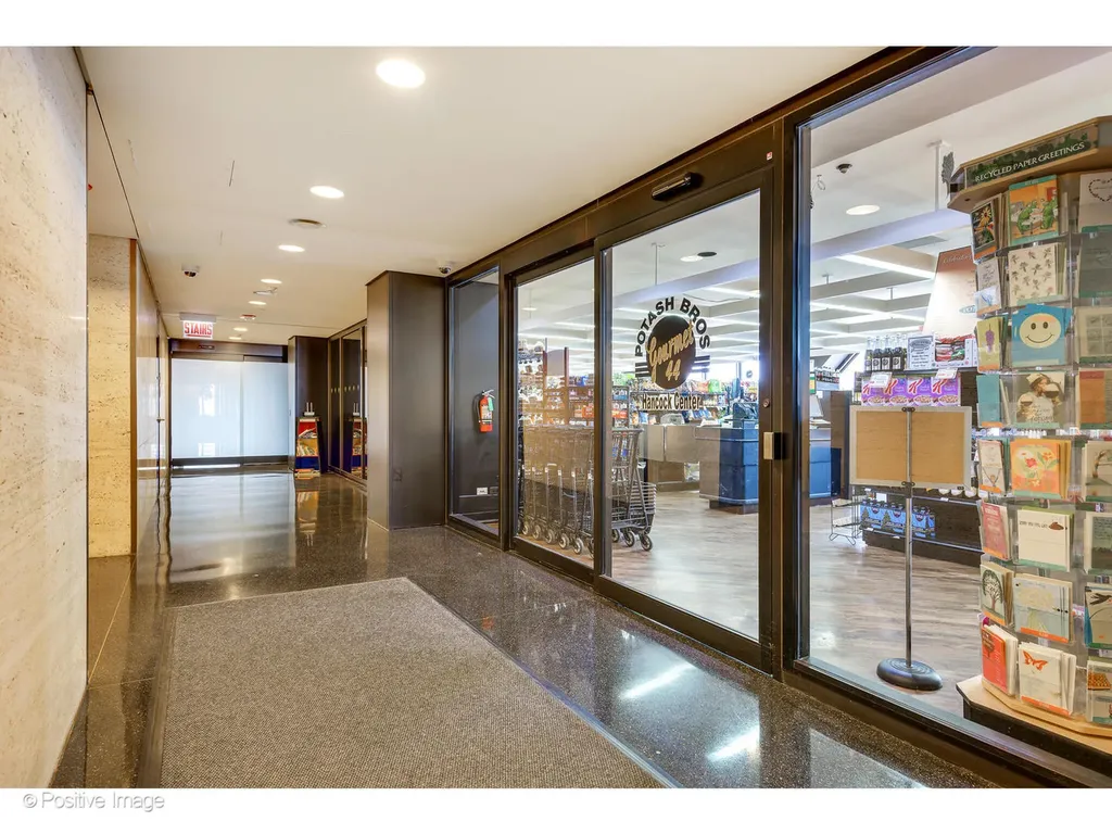 175 East Delaware Place Chicago IL 60611