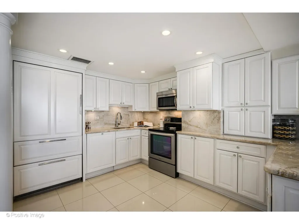 175 East Delaware Place Chicago IL 60611
