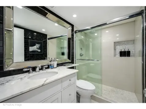 175 East Delaware Place Chicago IL 60611