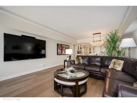 175 East Delaware Place Chicago IL 60611