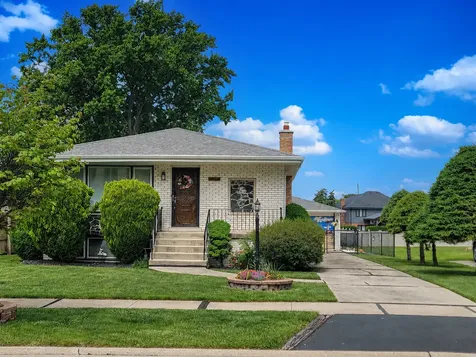 9020 Nashville Avenue Oak Lawn IL 60453