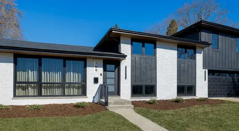 703 North Gibbons Avenue Arlington Heights IL 60004