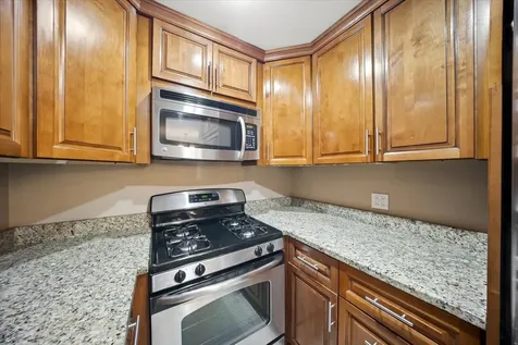 550 Vine Avenue Highland Park IL 60035