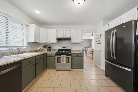 326 Logan Avenue Dixon IL 61021
