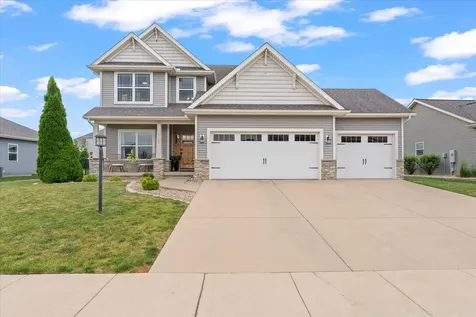 1107 Farm Lake Drive Mahomet IL 61853