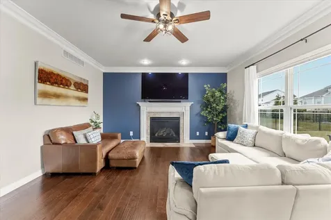 1107 Farm Lake Drive Mahomet IL 61853