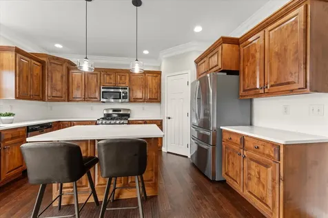 1107 Farm Lake Drive Mahomet IL 61853