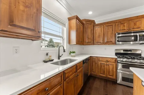 1107 Farm Lake Drive Mahomet IL 61853