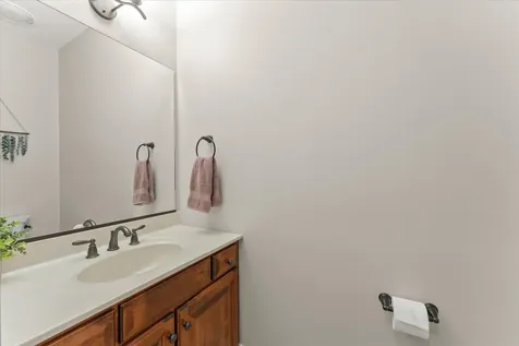 1107 Farm Lake Drive Mahomet IL 61853