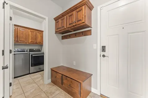1107 Farm Lake Drive Mahomet IL 61853