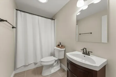 1107 Farm Lake Drive Mahomet IL 61853