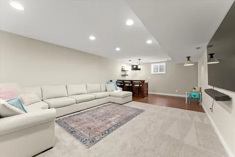 1107 Farm Lake Drive Mahomet IL 61853
