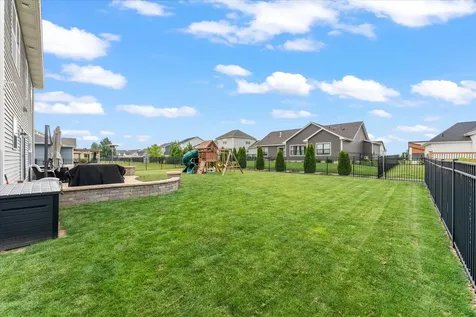 1107 Farm Lake Drive Mahomet IL 61853