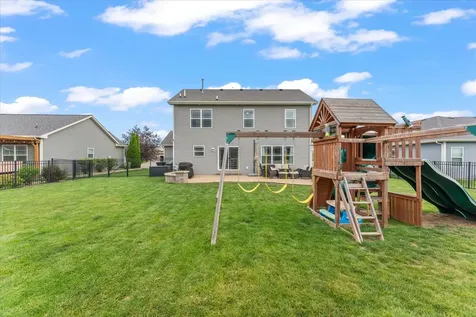 1107 Farm Lake Drive Mahomet IL 61853