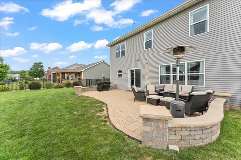 1107 Farm Lake Drive Mahomet IL 61853