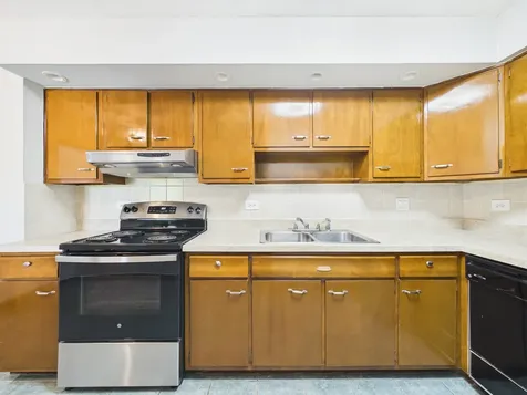 2222 South Goebbert Road Arlington Heights IL 60005
