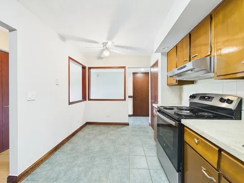 2222 South Goebbert Road Arlington Heights IL 60005