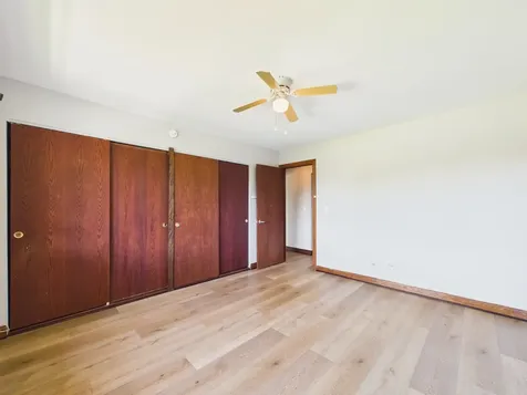 2222 South Goebbert Road Arlington Heights IL 60005