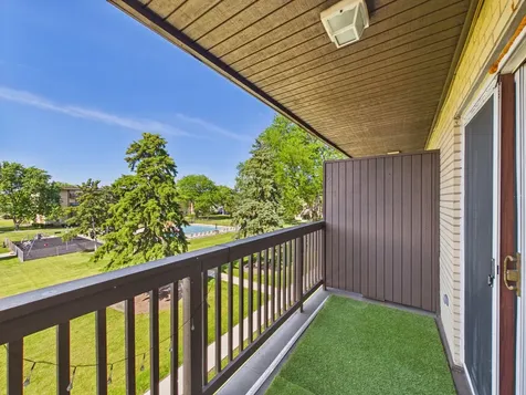 2222 South Goebbert Road Arlington Heights IL 60005