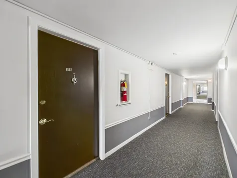 2222 South Goebbert Road Arlington Heights IL 60005
