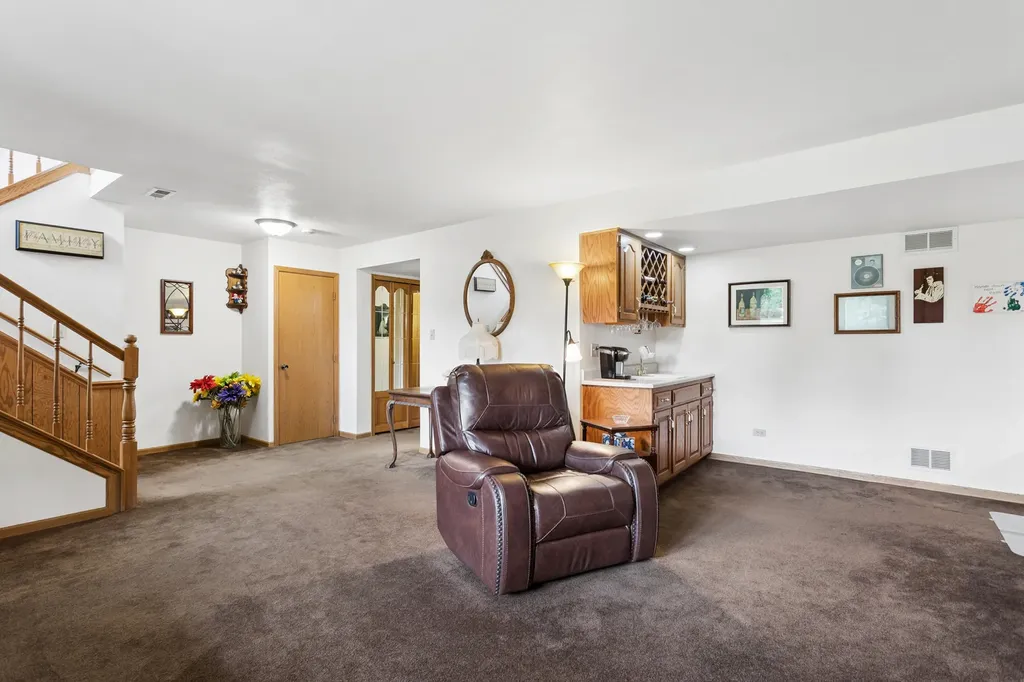 10629 Lynn Drive Orland Park IL 60467