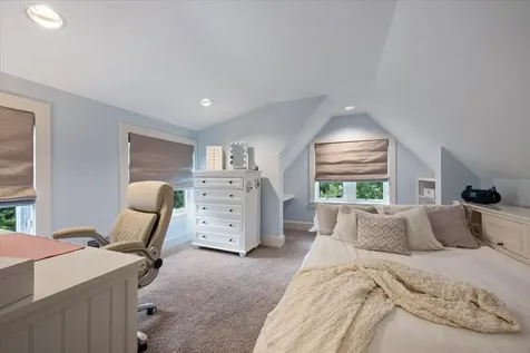 433 Cumnor Road Kenilworth IL 60043