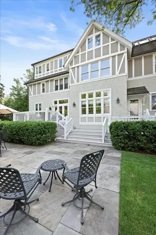 433 Cumnor Road Kenilworth IL 60043
