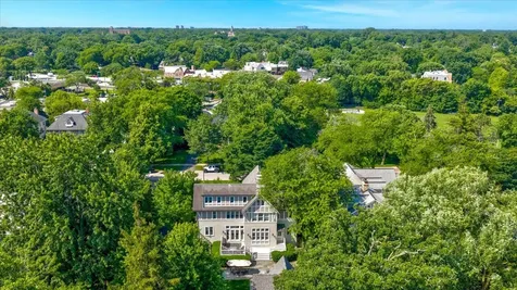 433 Cumnor Road Kenilworth IL 60043