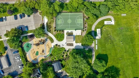 433 Cumnor Road Kenilworth IL 60043