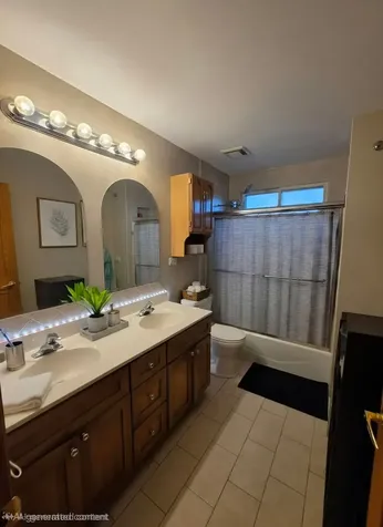 110 East Burr Oak Drive Arlington Heights IL 60004