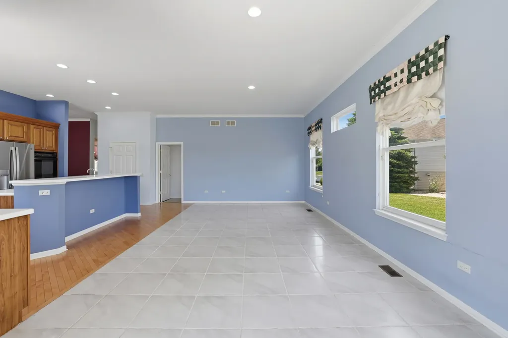 12706 Sycamore Court Huntley IL 60142