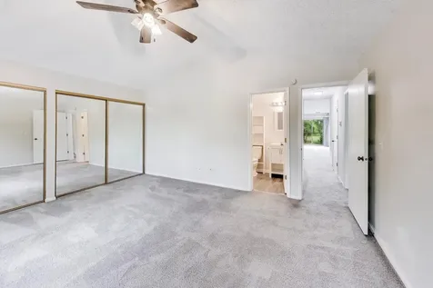 426 Elizabeth Drive Wood Dale IL 60191