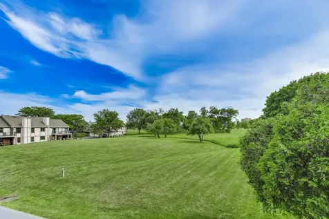426 Elizabeth Drive Wood Dale IL 60191