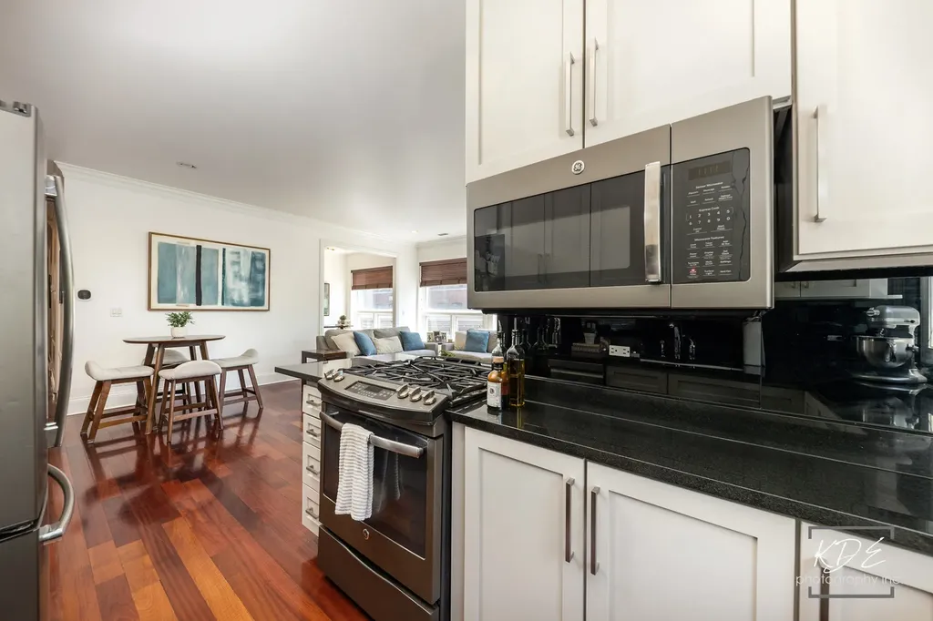 700 West Grand Avenue Chicago IL 60654