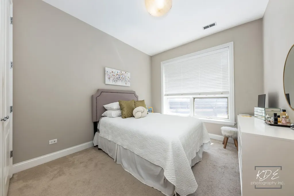 700 West Grand Avenue Chicago IL 60654