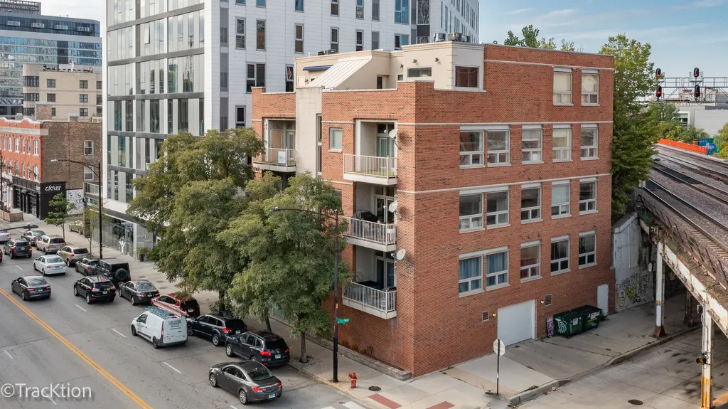 700 West Grand Avenue Chicago IL 60654